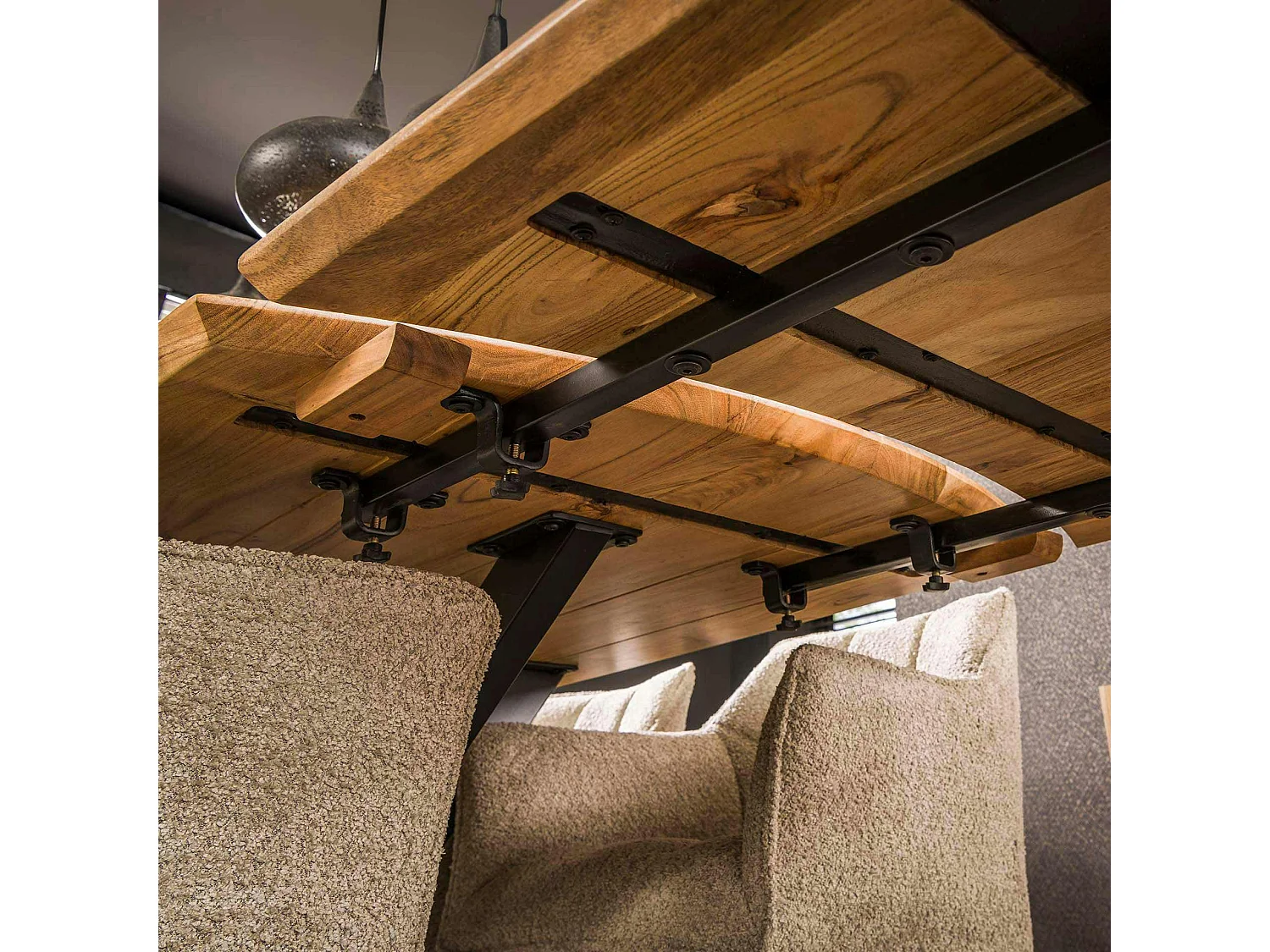 Table à manger extensible à bords ronds en bois d'acacia 175-275 cm MELBOURNE