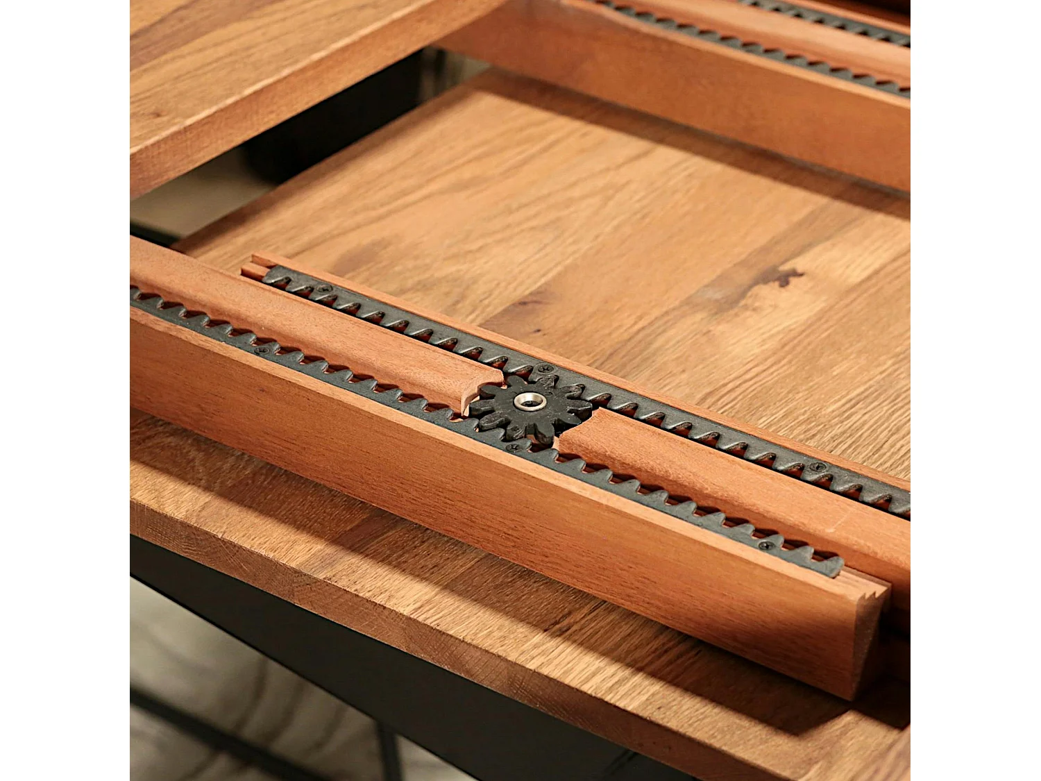 Table ronde extensible en chêne brun 120 cm PALERME