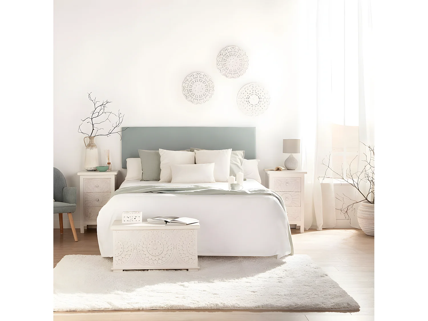 Mesita de noche 3 cajones de Madera Blanco decapado 70 x 45- Indra