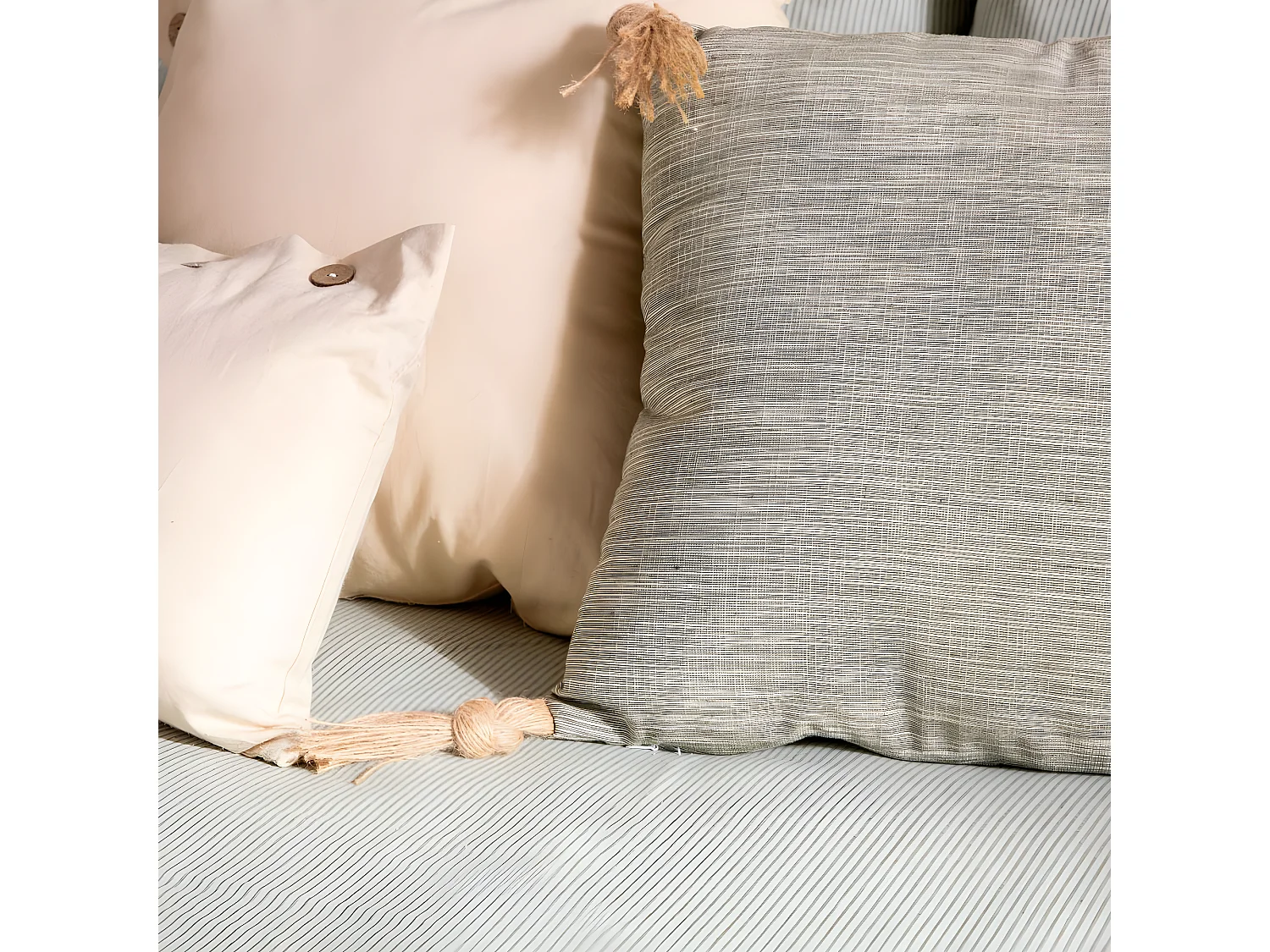 Coussin en tissu verde 45x45 cm-Kama