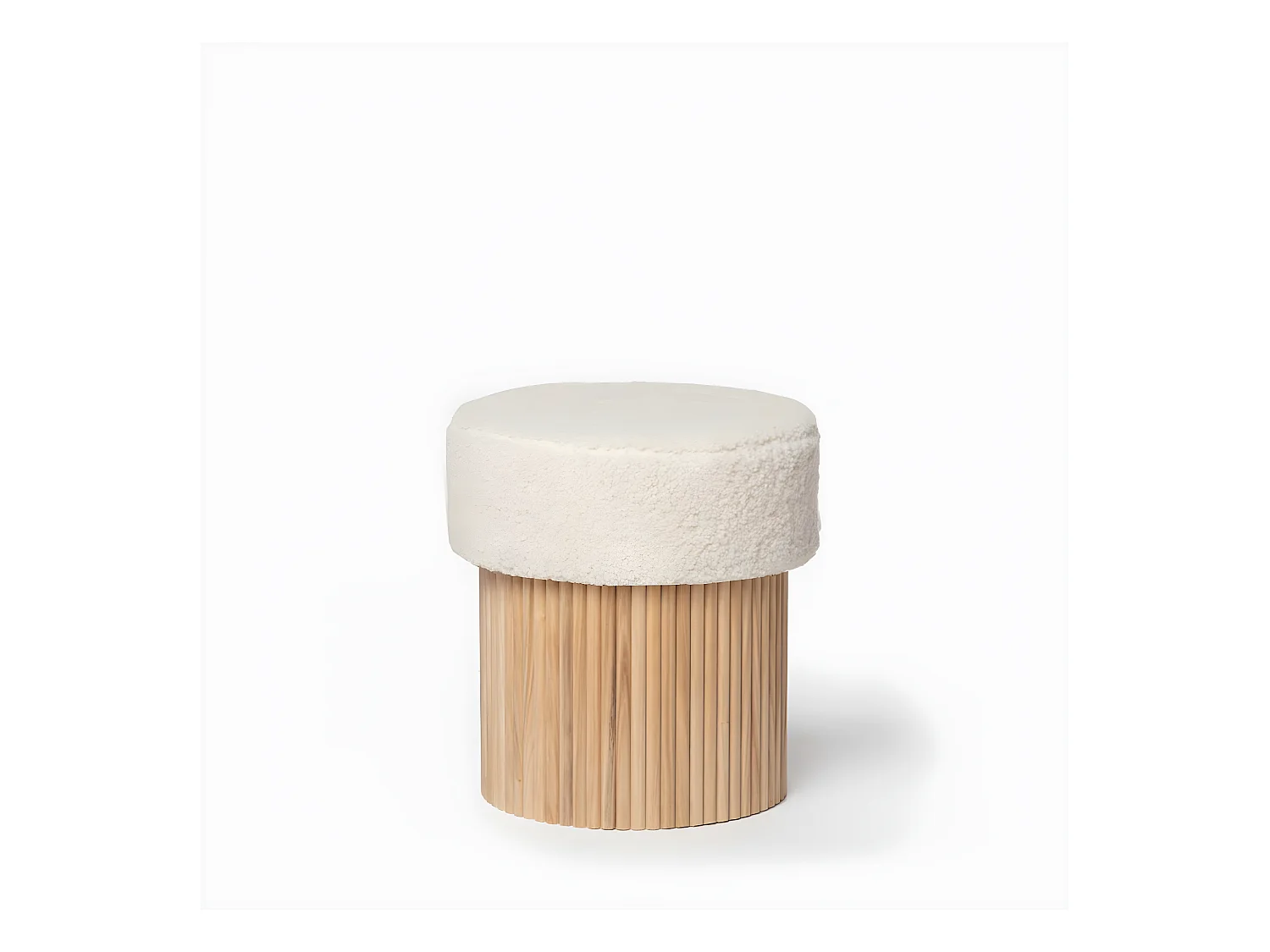 Pouf en revêtement en moutonnet blanc 43x45 cm-Naira