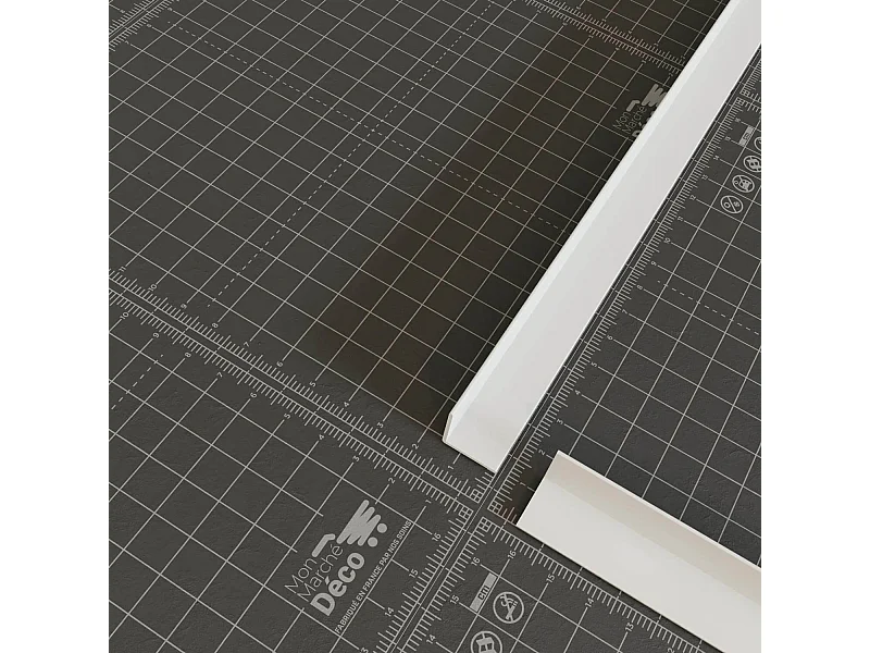 Cornière PVC - Longueur 1 m - Blanc - 1.5 x 1.5 cm