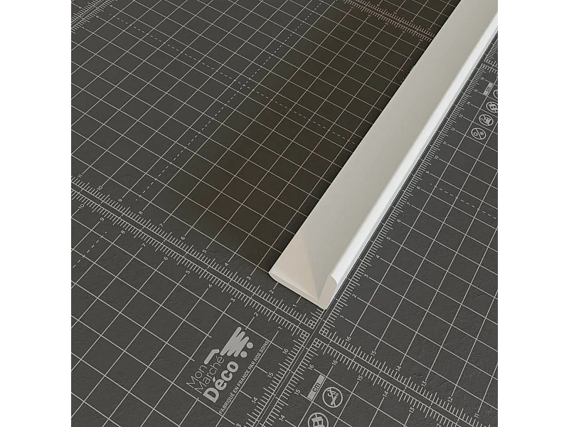 Baguette d'Angle PVC Cellulaire 25 mm - Longueur 1 m - Blanc