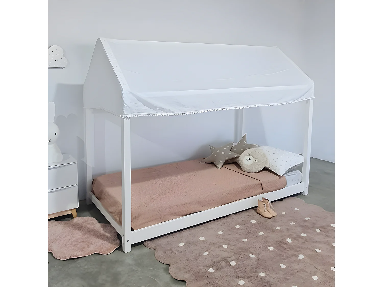 Betthimmel aus Plumeti mit Pompons 53.5x200x98.5cm