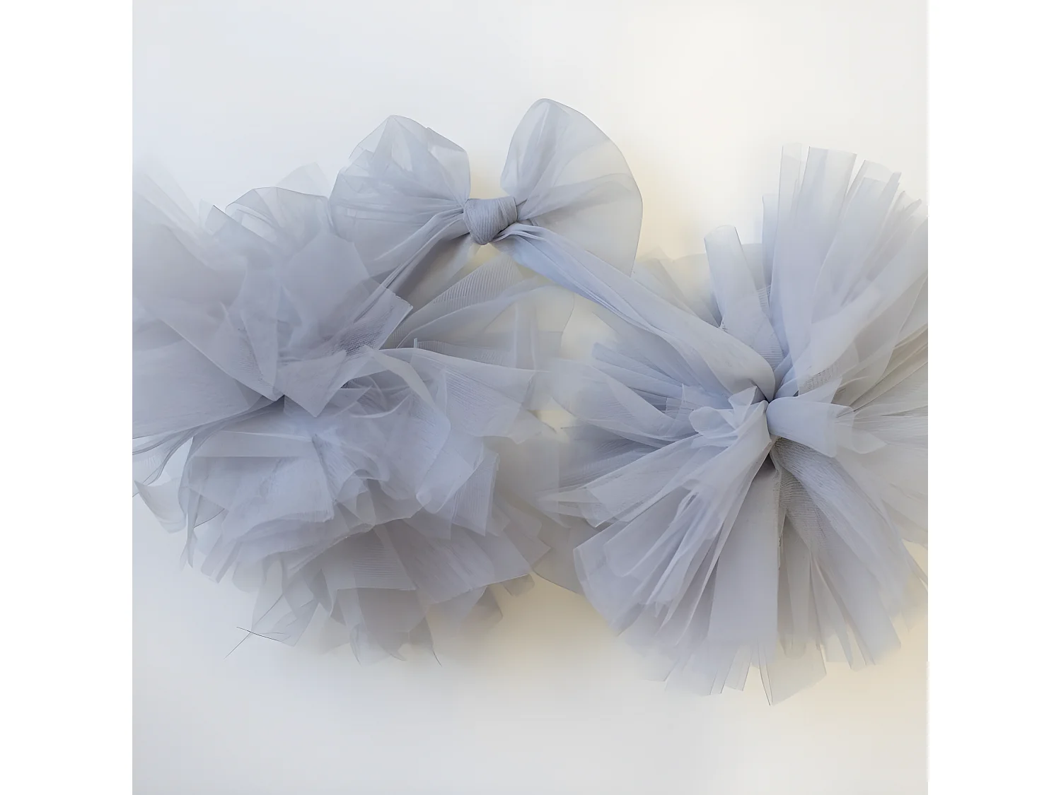 Pompon in tulle grigio 20x20x120cm