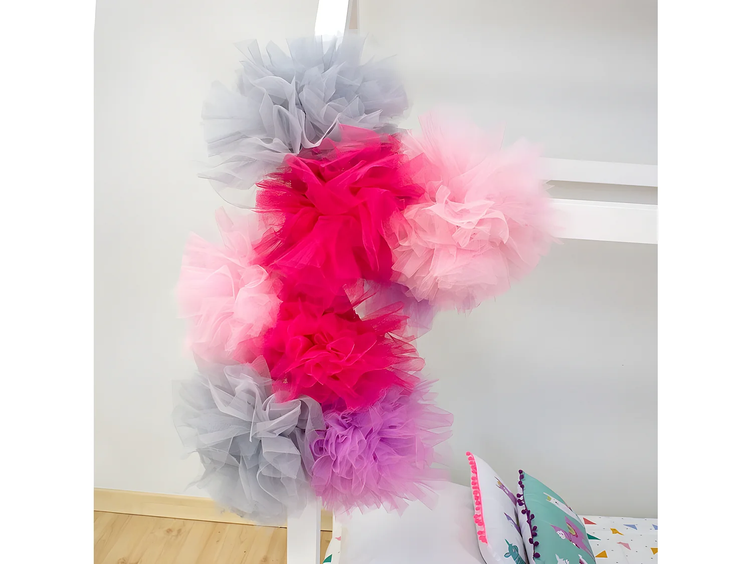 Pompon in tulle grigio 20x20x120cm