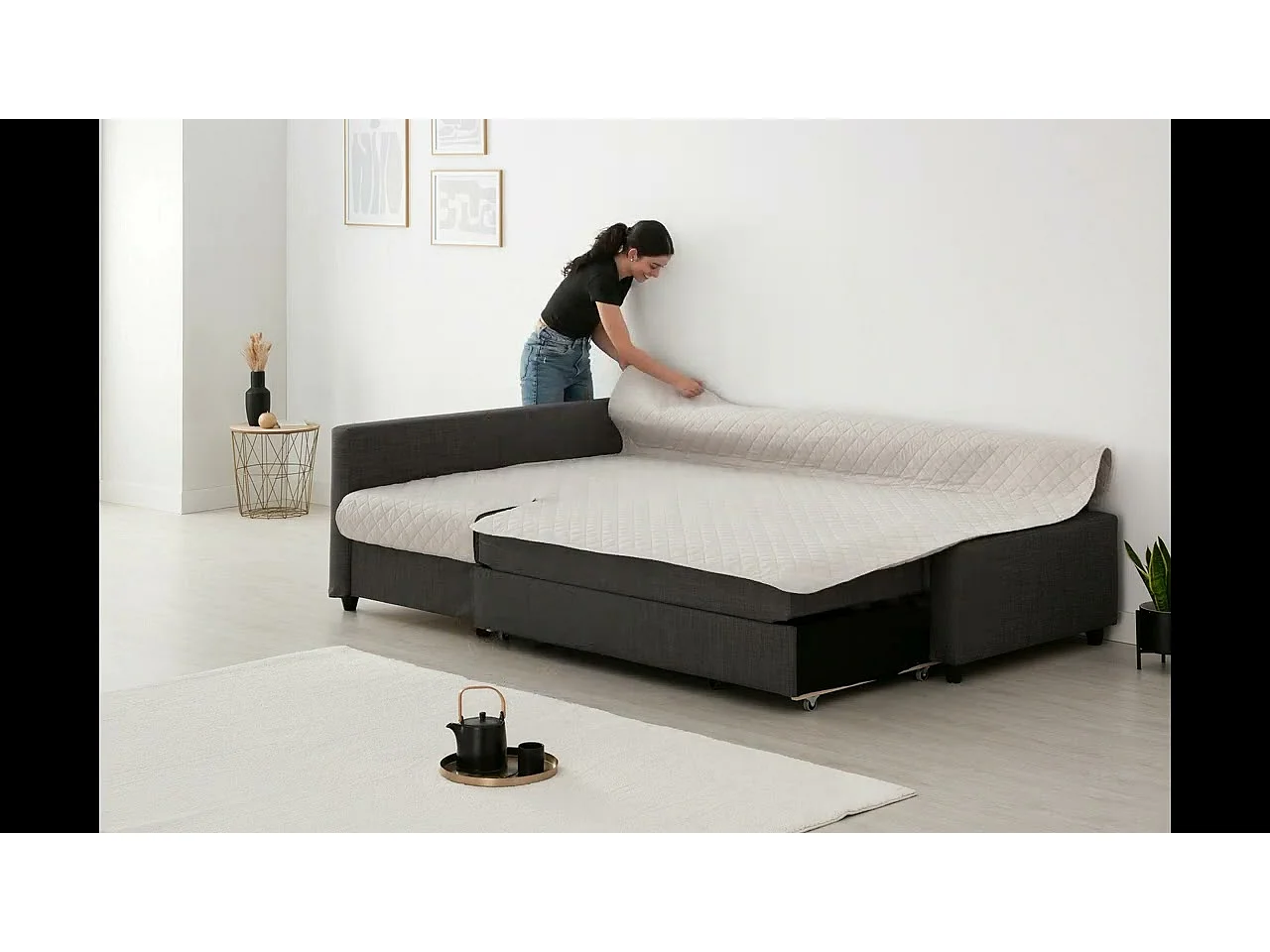 Funda Acolchoada Milica compatível com Sofá Cama Esquinero Friheten da Ikea na cor azul – Proteção, Conforto e Estilo num Só Produto