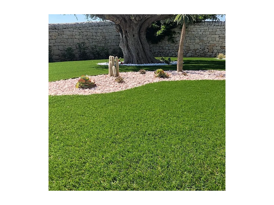 Tapete de grama falsa artificial para gramado sintético 40 MM 2X10 MT 48714