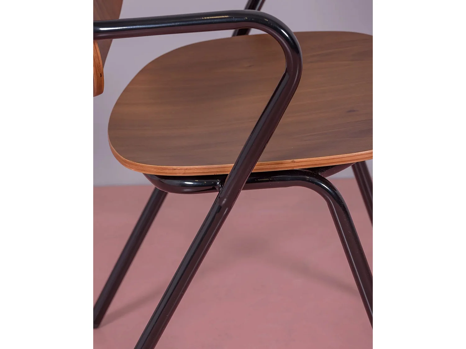 Chaise de salle à manger de style industriel en bois de noyer - Alpha - Noyer