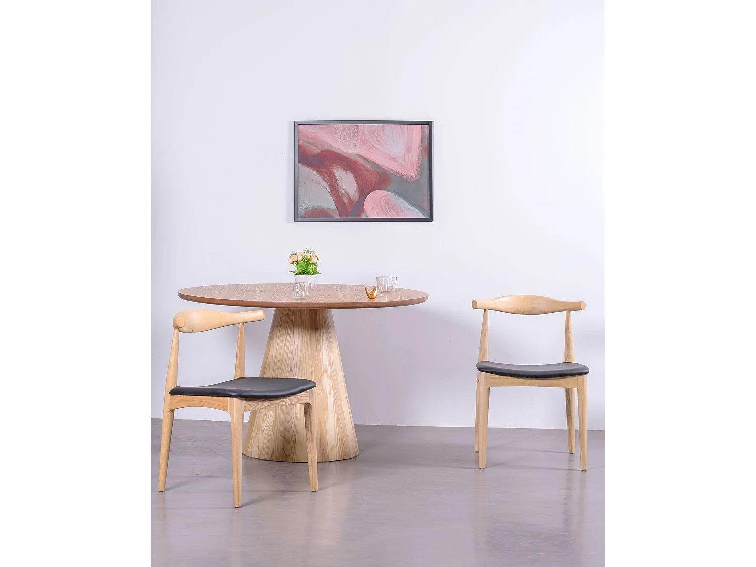 Eetkamerstoel in essenhout en kunstlederen kussen - Elbow Chair - Natuurlijke as