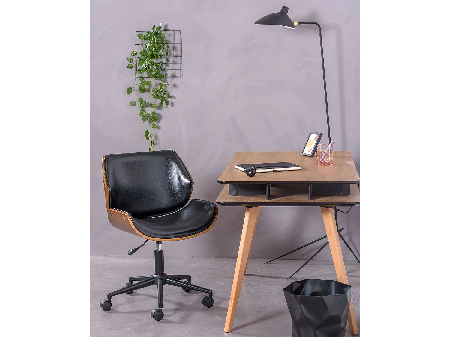 Cadeira de escritório retro em madeira de nogueira e couro sintético - Nordic - Preto