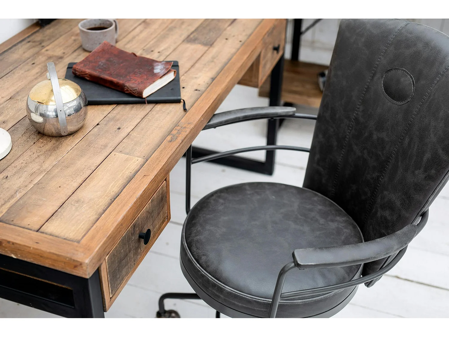 Chaise de bureau industrielle grise BRISBANE