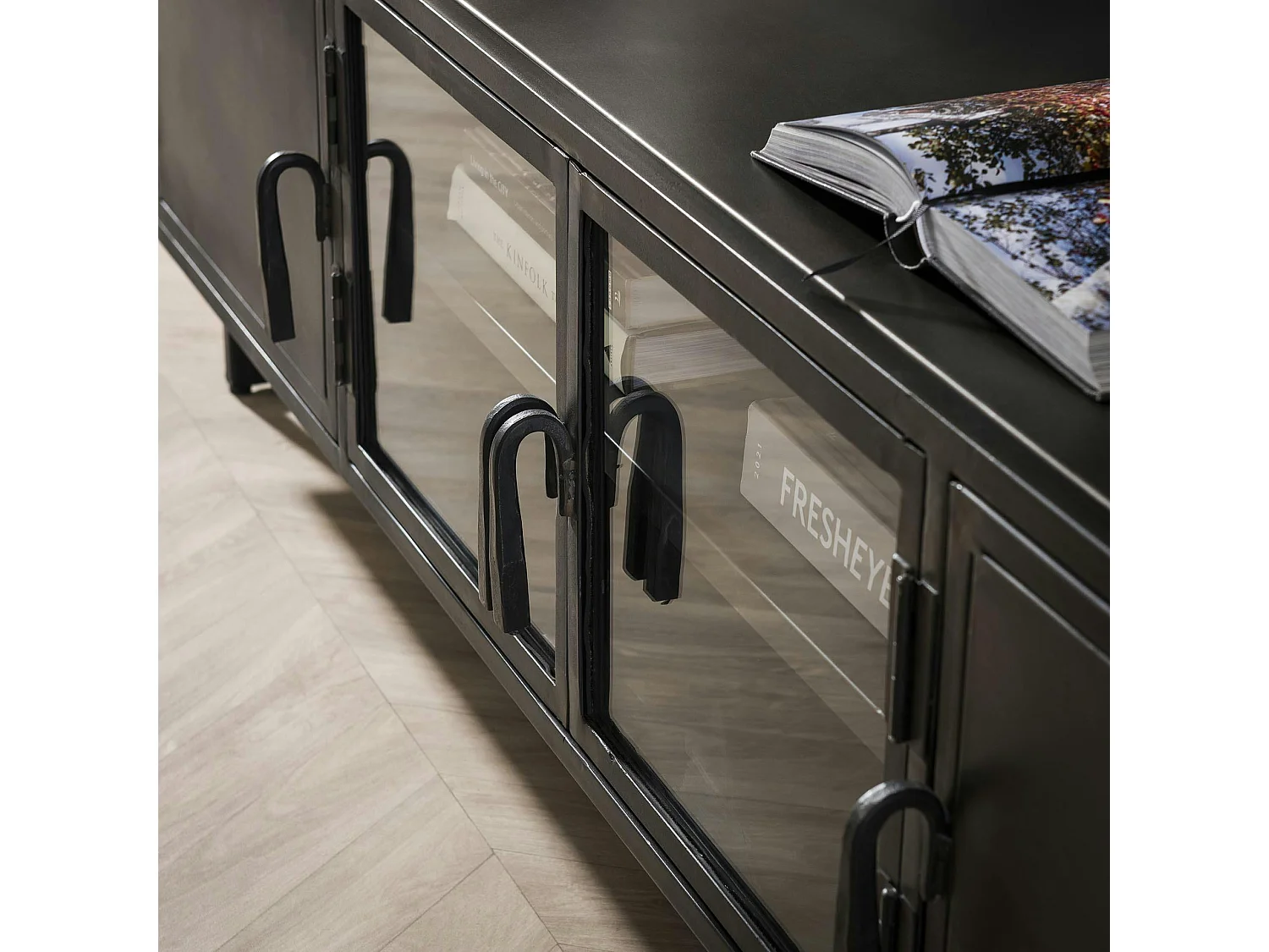 Meuble tv long en métal et verre ROADIES