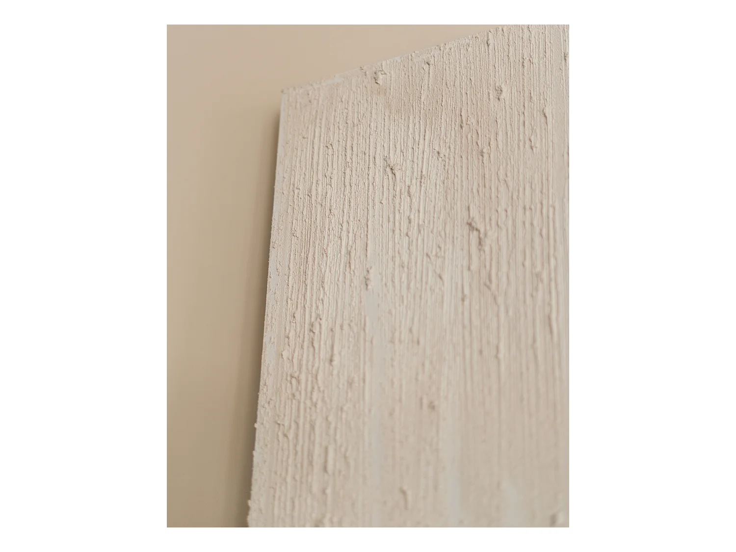 Cuadro decorativo sobre lienzo de algodón con marco de madera negro pintado artesanalmente con pintura al oleo de 80x100cm - ADRIANA - DECOWOOD