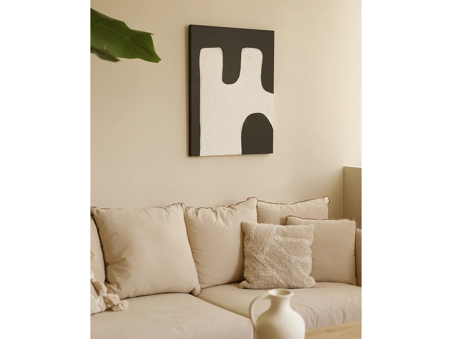 Cuadro decorativo sobre lienzo de algodón con marco de madera marrón claro pintado artesanalmente con pintura al oleo de 60x80cm - KIKA - DECOWOOD