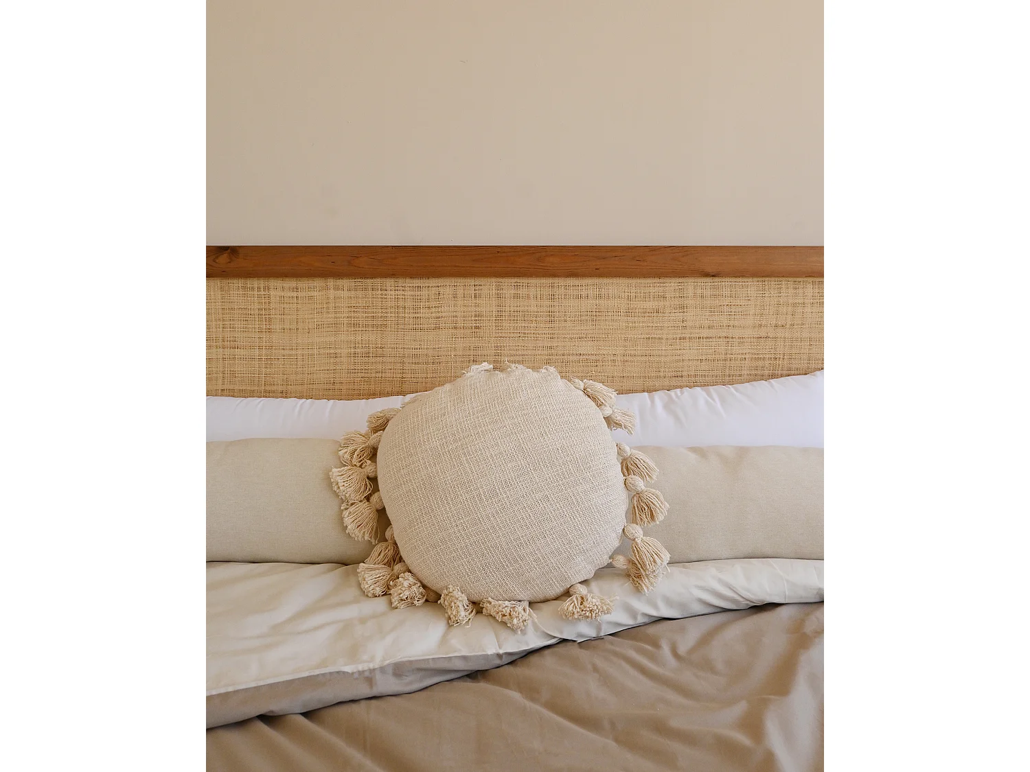 Testiera del letto in legno massello e rafia in tono marrone 100x60cm - ELLEN RAFIA - DECOWOOD