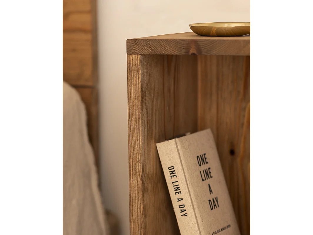 Pack Cabecero de cama y mesitas de madera maciza en tono roble oscuro de 200cm - FLANDES + LINA - DECOWOOD