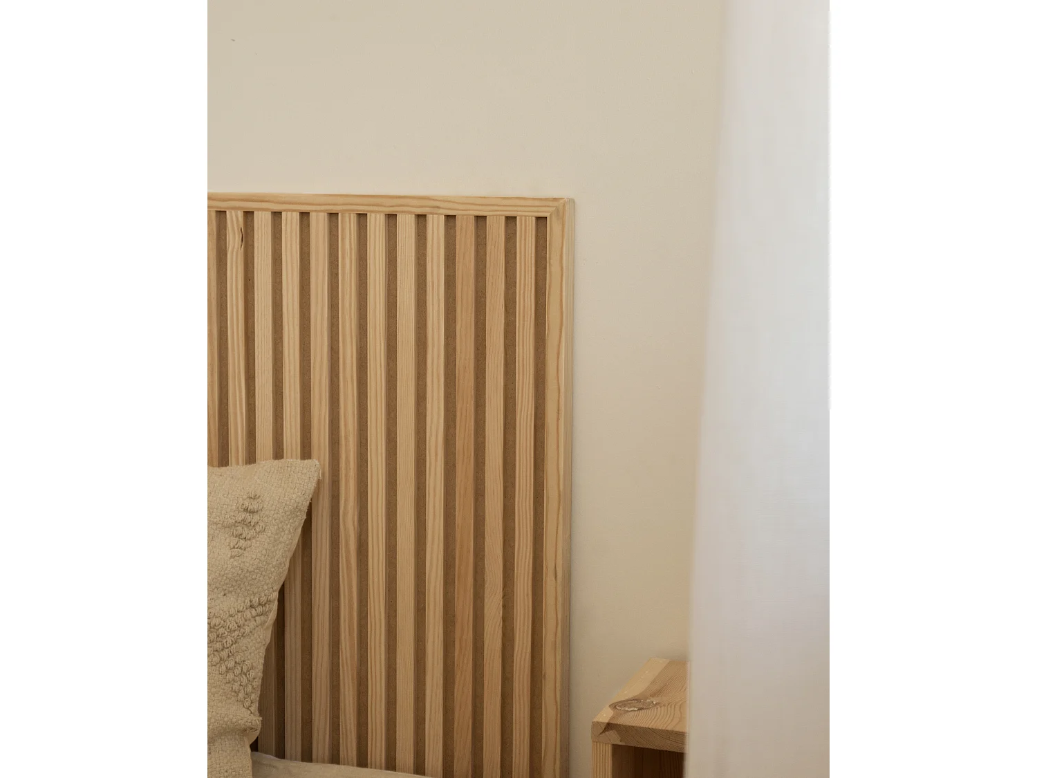 Tête de lit en bois de pin en teinte naturelle de 160x80cm - ION - DECOWOOD