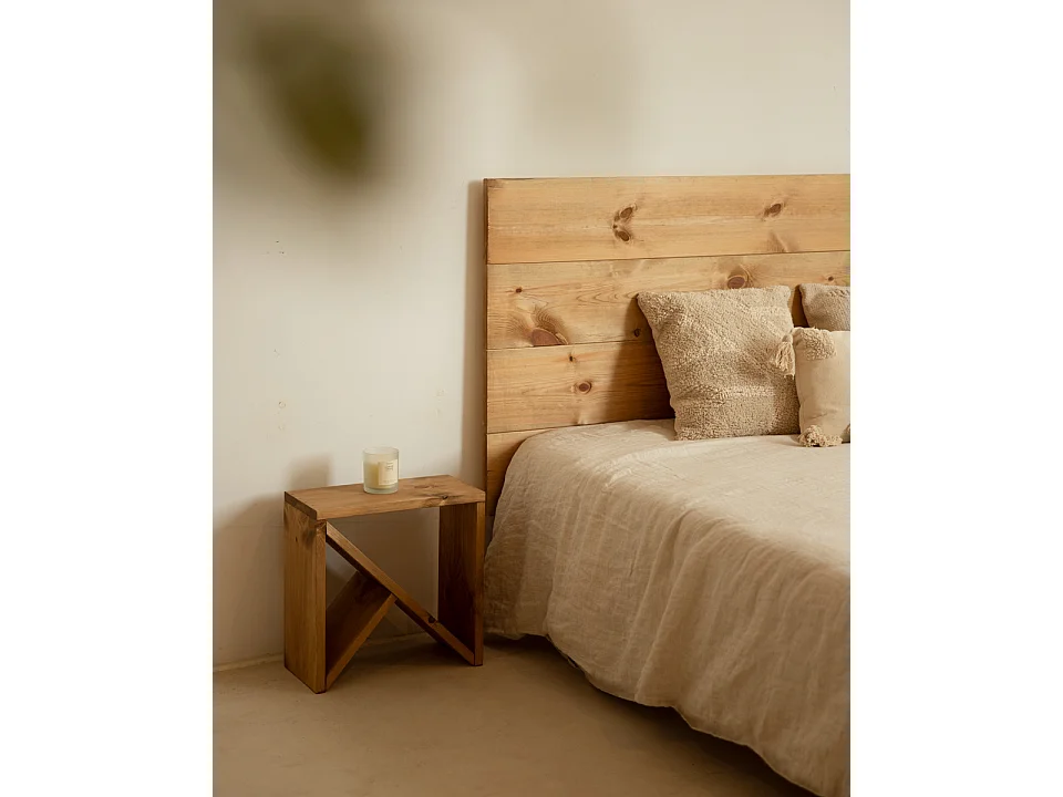 Pack Cabecero de cama y mesitas de madera maciza en tono roble oscuro de 140cm - FLANDES + STOKE - DECOWOOD