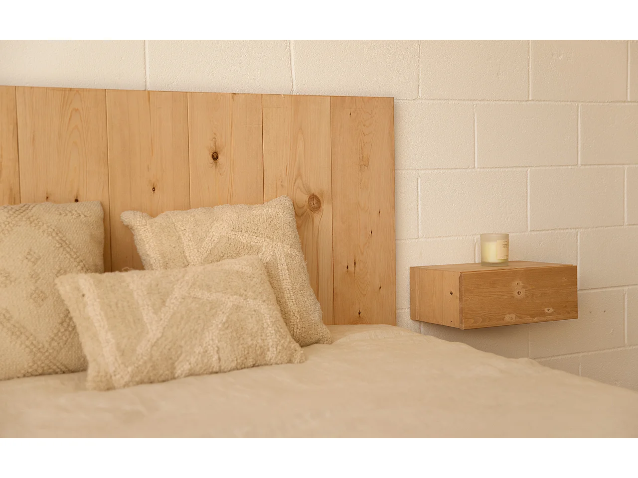 Cabecero de cama de madera maciza en tono roble medio de 180x80cm - FLANDES - DECOWOOD