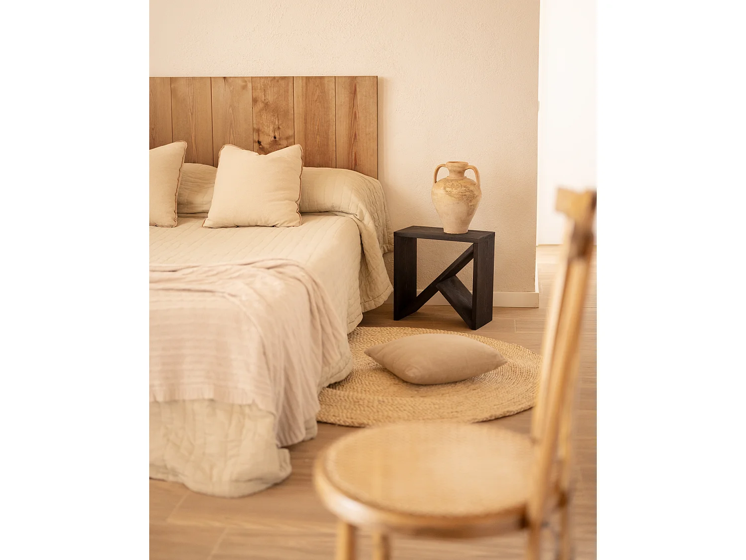 Set 2 piccoli tavoli in legno massello in tono nero 40x40cm - STOKE - DECOWOOD