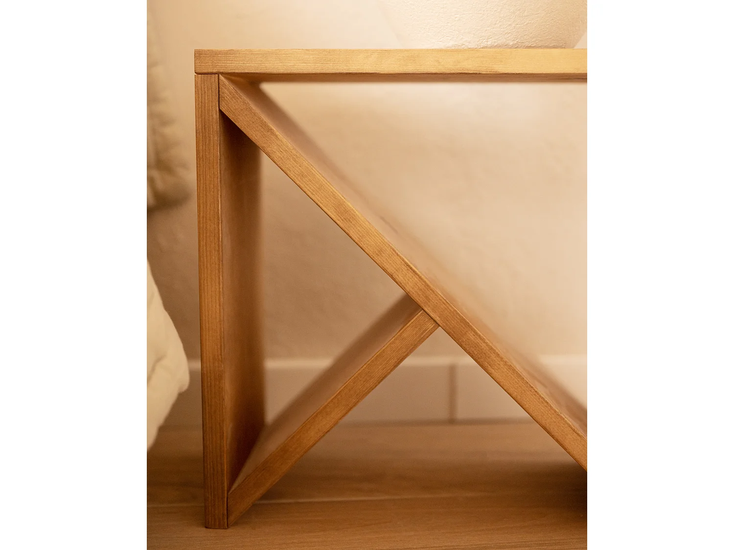 Set 2 piccoli tavoli in legno massello in tono marrone 50x50cm - STOKE - DECOWOOD