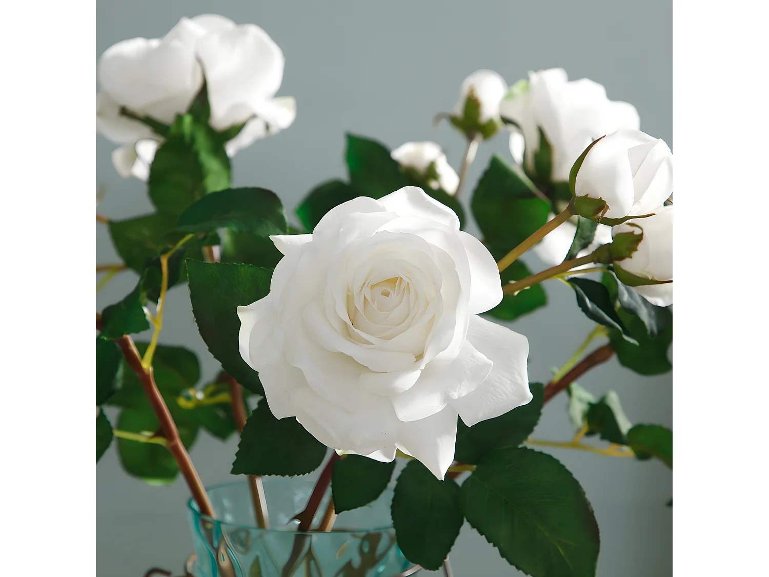 Tige de Rose Avec Bourgeon - Blanc / 53 cm