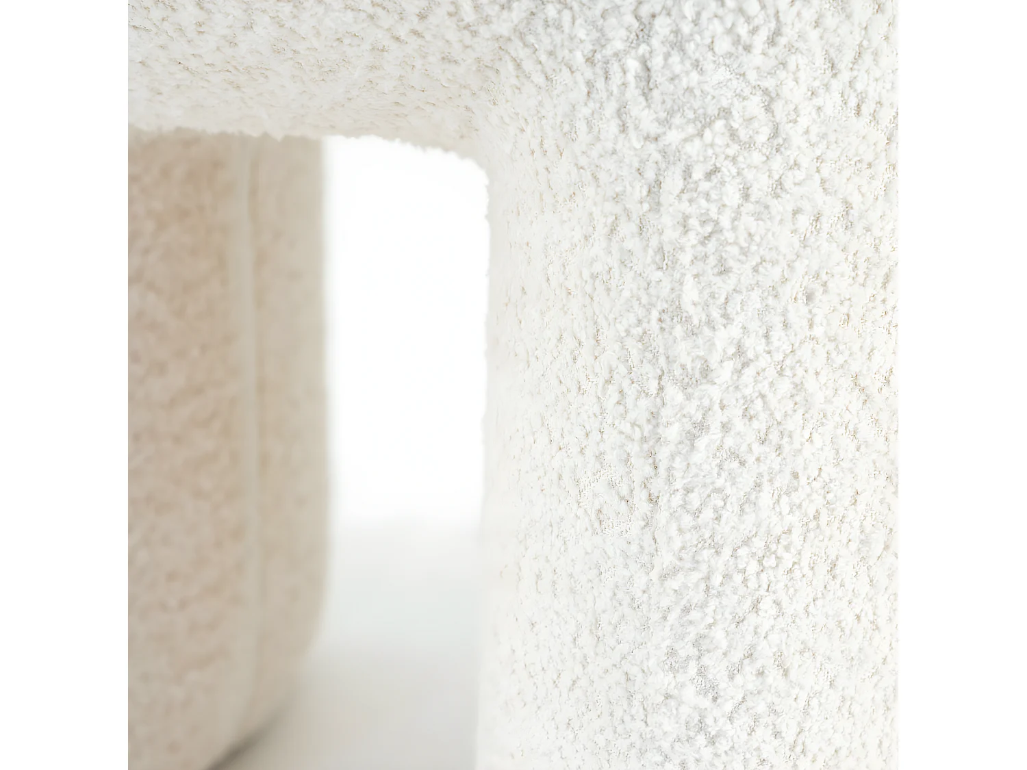 Sahi - Pouf en tissu bouclette - Beige