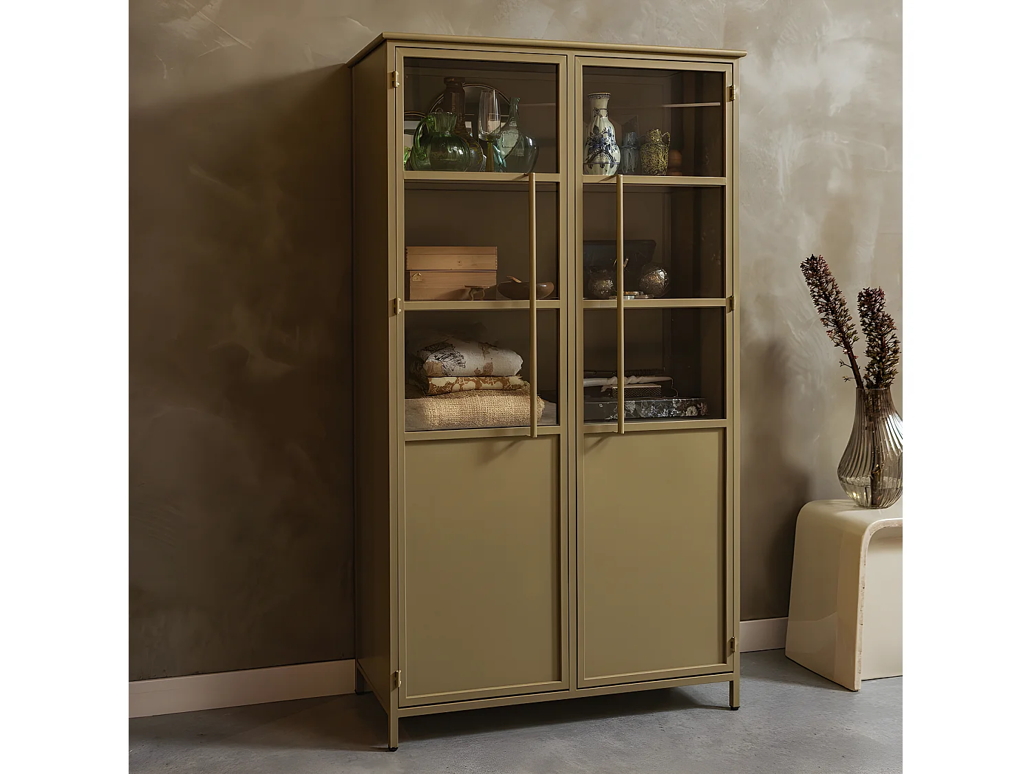 Exhibit - Vitrine 2 portes en métal H170cm - Beige