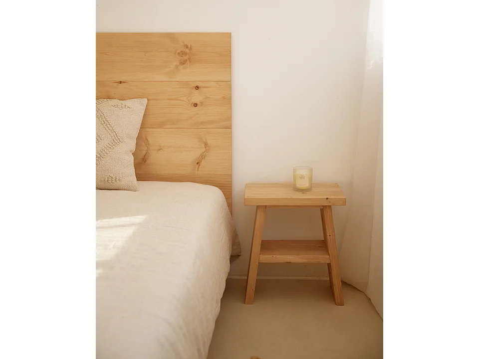 Mesita de noche de madera de abeto Decowood con balda en color roble medio de 45x39cm - FRIDA - FRIDA - DECOWOOD