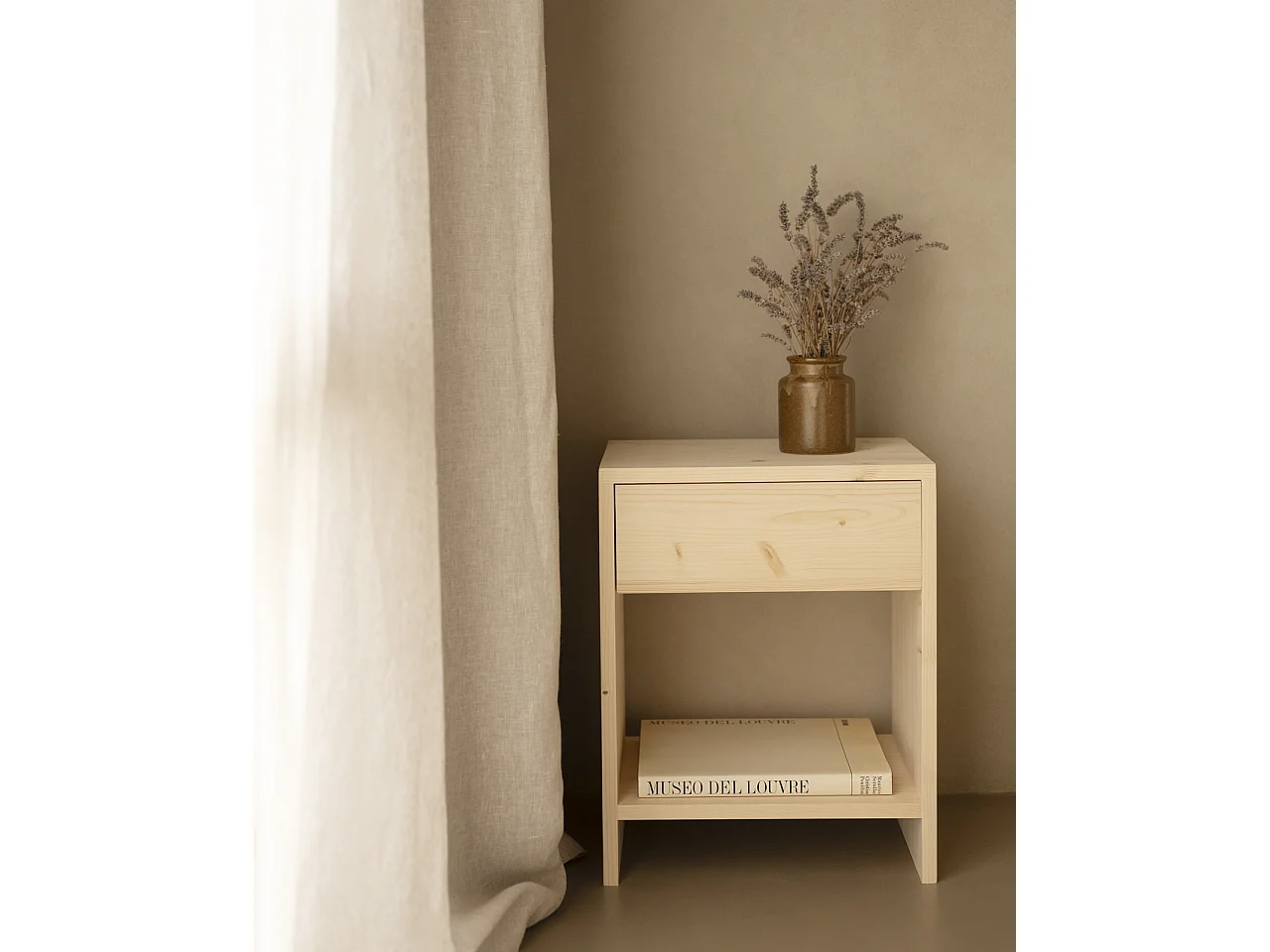 Table de chevet en bois de sapin avec un tiroir marron 60x40cm - MARTINA - DECOWOOD