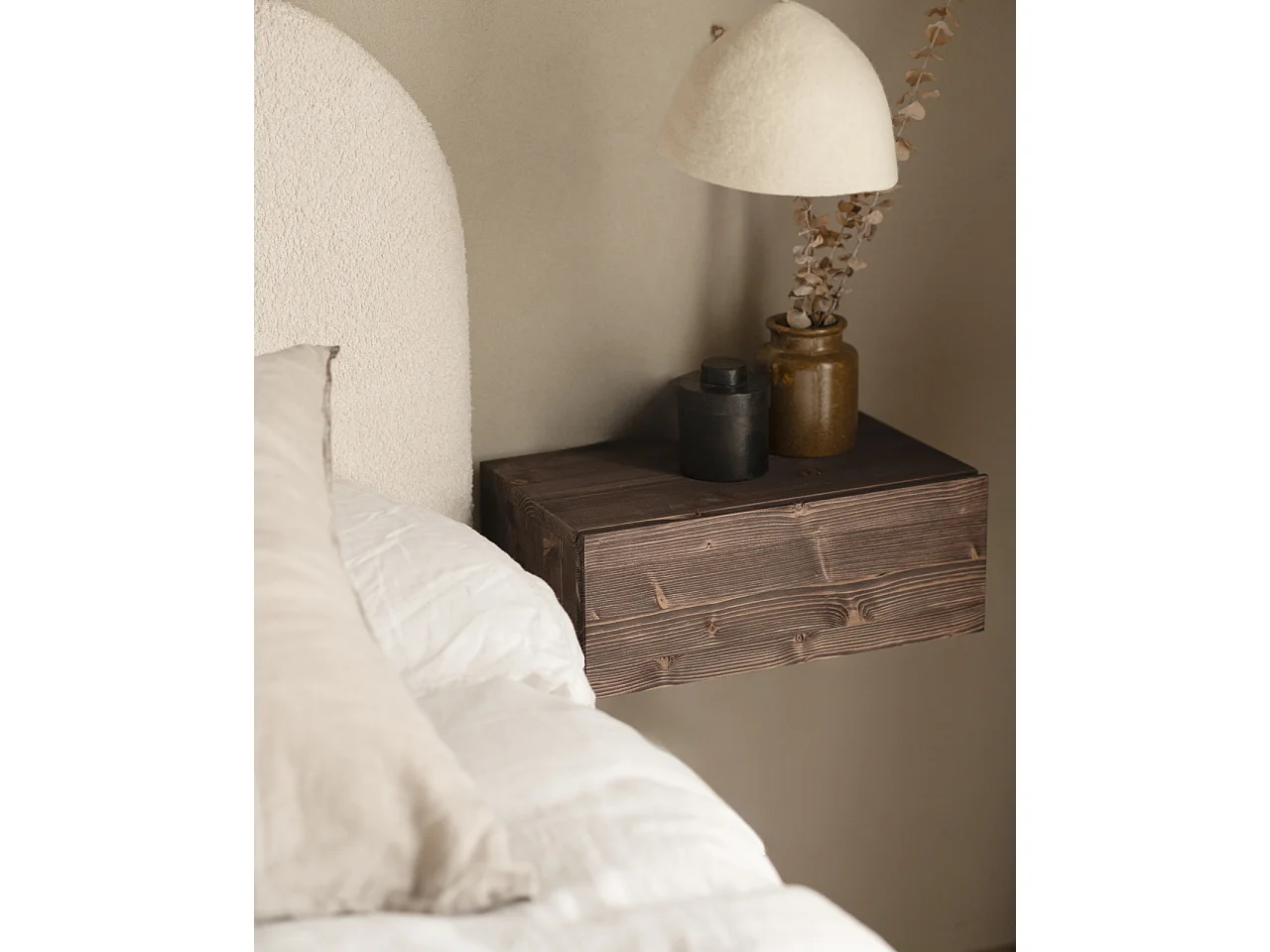 Mesita de noche de pared de madera de abeto Decowood con cajón en color nogal de 40x15cm - INGRID - DECOWOOD
