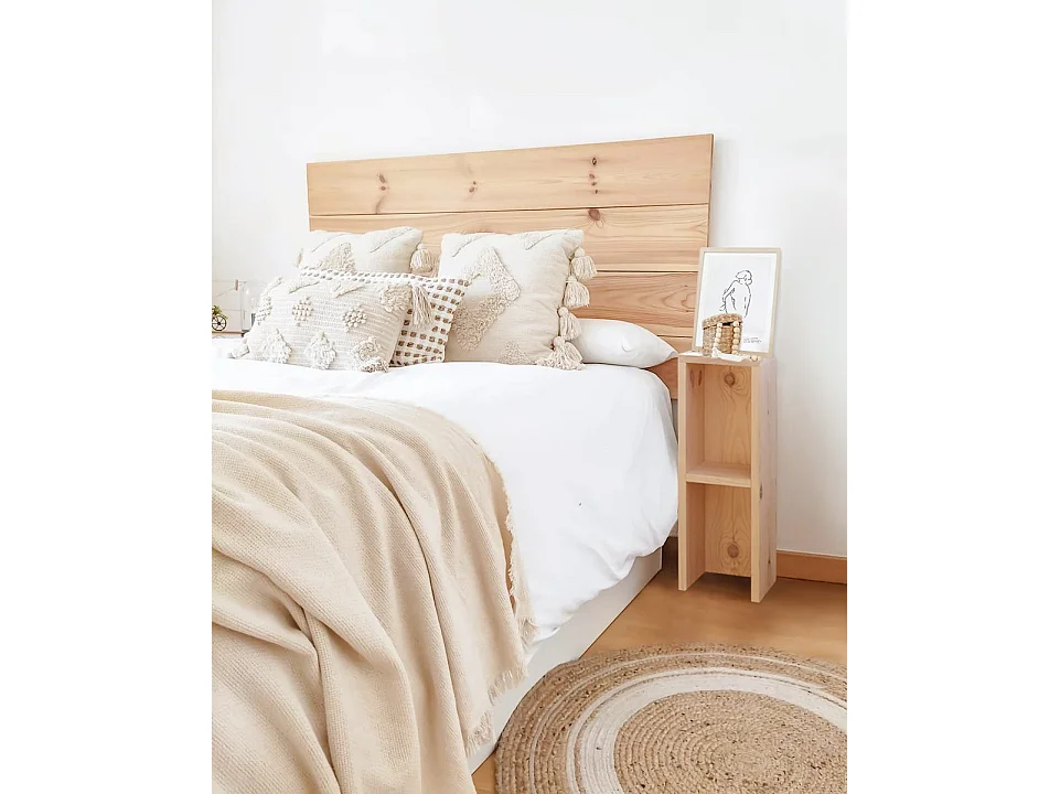 Set 2 comodini in legno massello in tono naturale 20x60cm - LINA - DECOWOOD