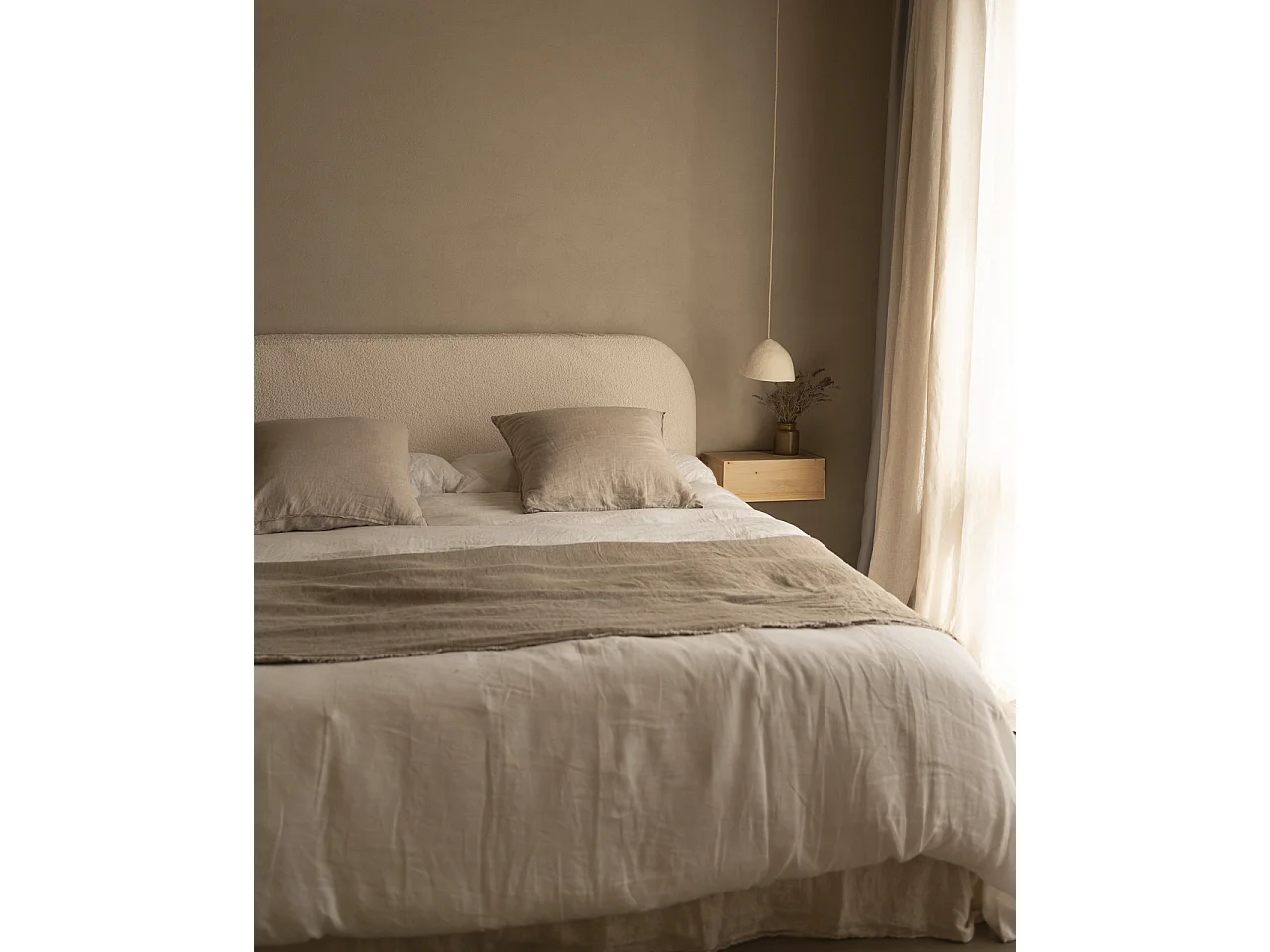 Mesita de noche de pared de madera de abeto Decowood con cajón en color roble medio de 40x15cm - INGRID - DECOWOOD