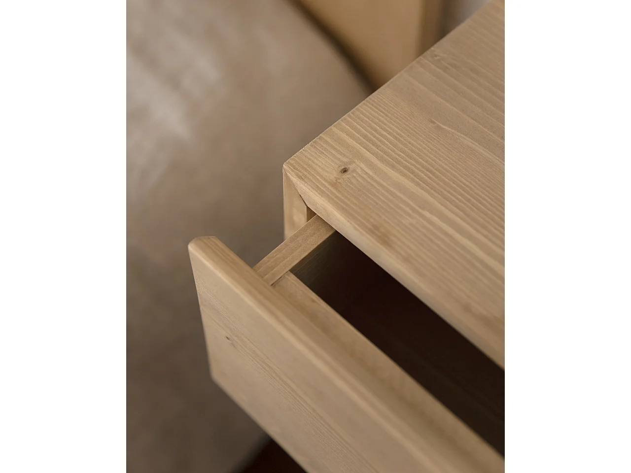 Table de chevet flottante en bois de sapin marron 40x15cm - INGRID - DECOWOOD