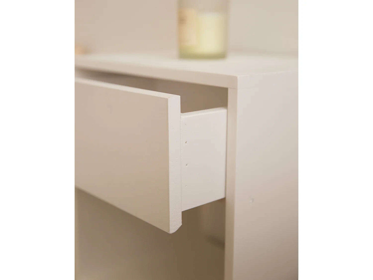 Comodino 1 cassetto in legno massello in tono bianco 40x50cm - MARTINA - DECOWOOD