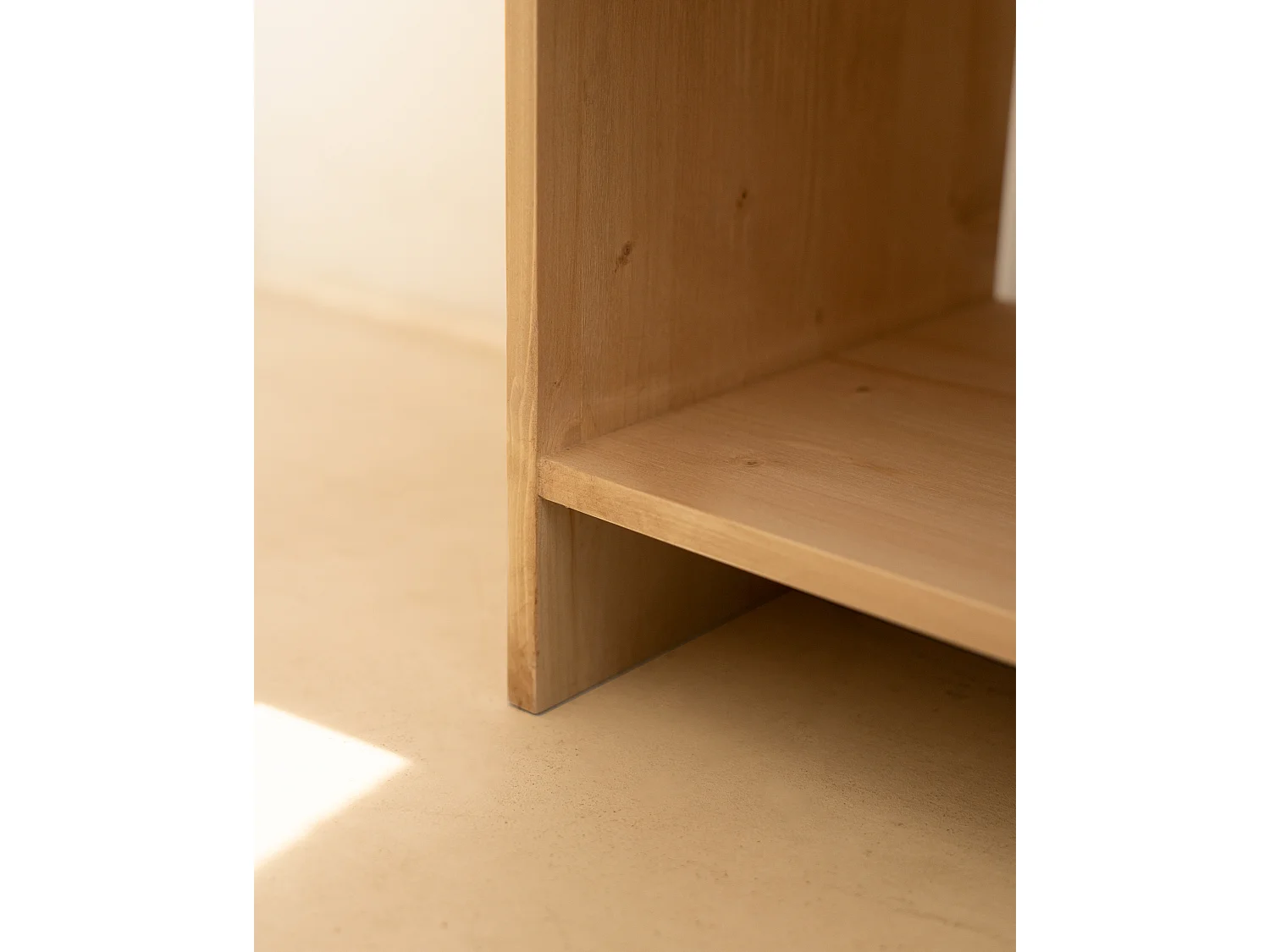 Table de chevet en bois de sapin avec un tiroir marron 40x40cm - MARTINA - DECOWOOD