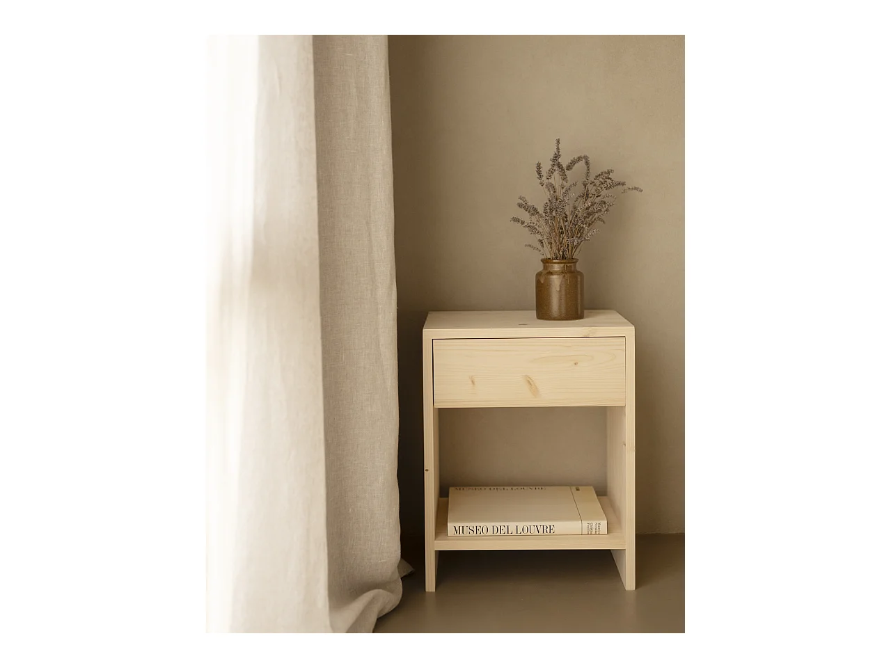 Table de chevet en bois de sapin avec un tiroir naturel de 50x40cm - MARTINA - DECOWOOD
