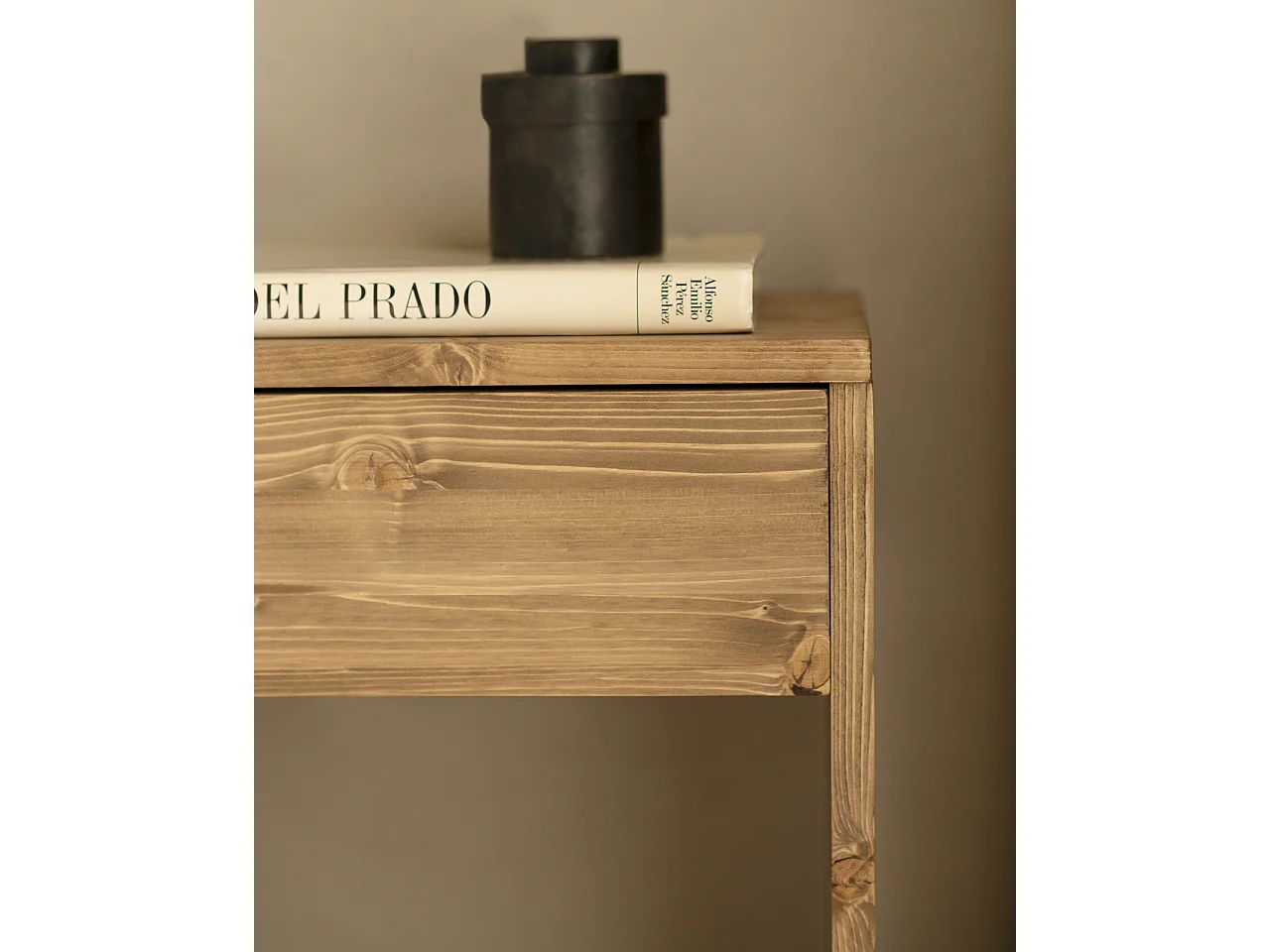 Comodino 1 cassetto in legno massello in tono rovere scuro 40x60cm - MARTINA - DECOWOOD