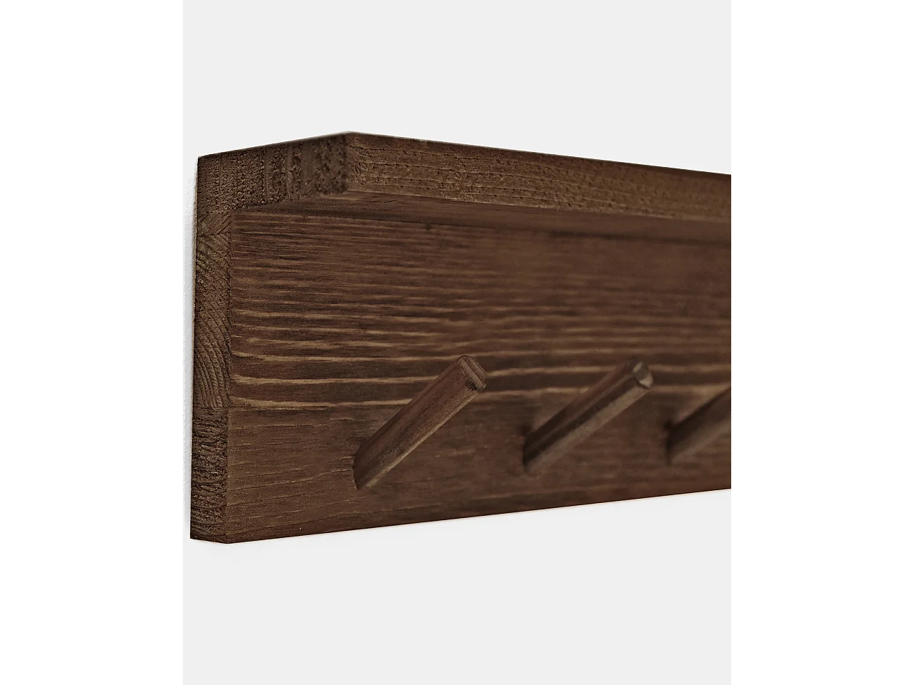 Colgador de pared de madera maciza en tono nogal de 61x9,5cm - KATE - DECOWOOD