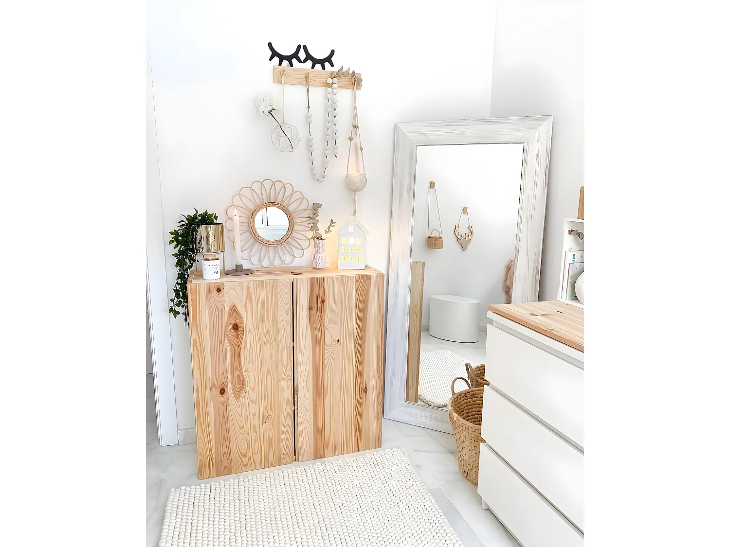 Espejo de madera decapado blanco de 60x80cm - MATE - DECOWOOD