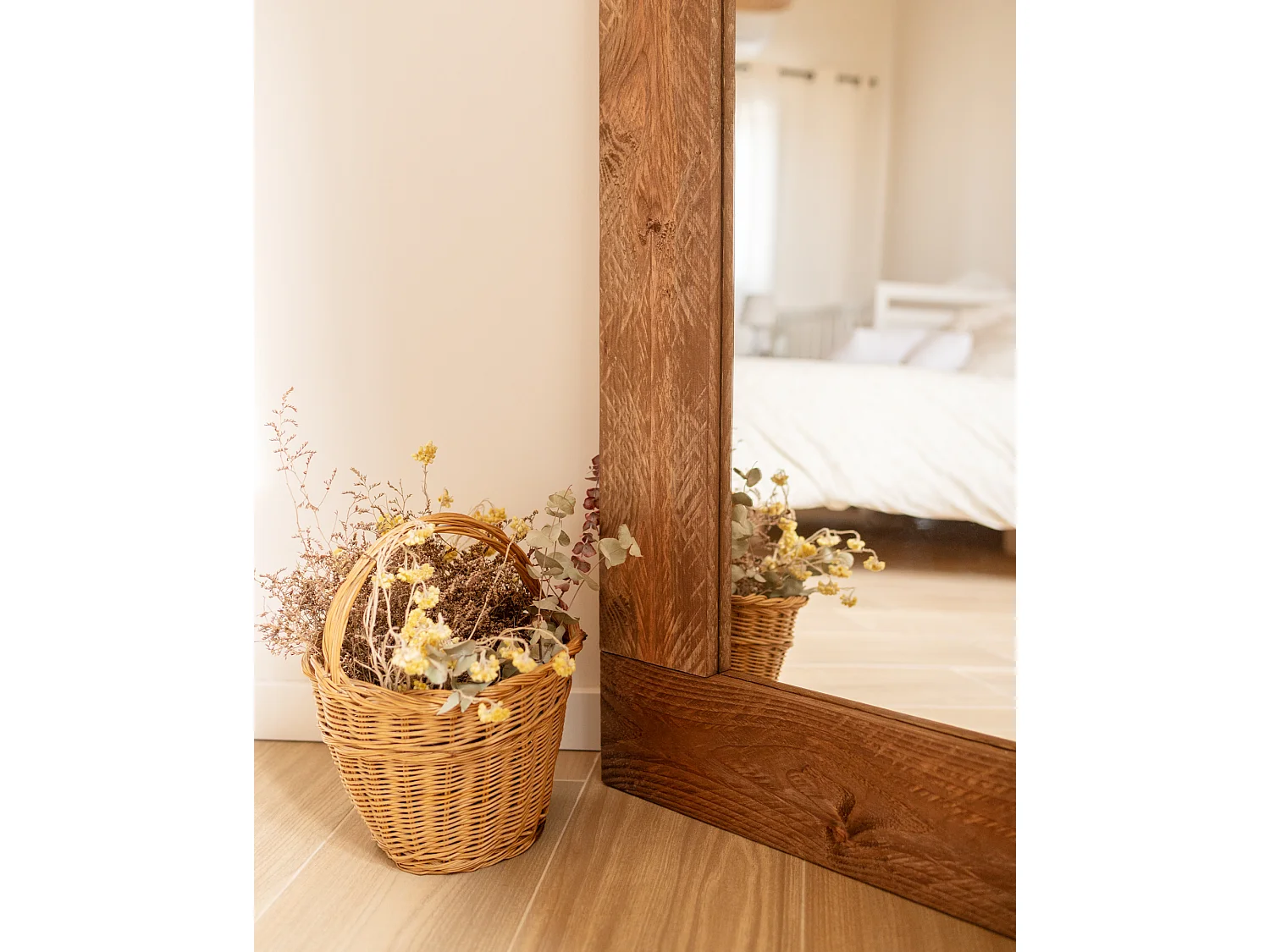 Espejo de madera maciza tono roble oscuro de 165x65cm - IZAL - DECOWOOD