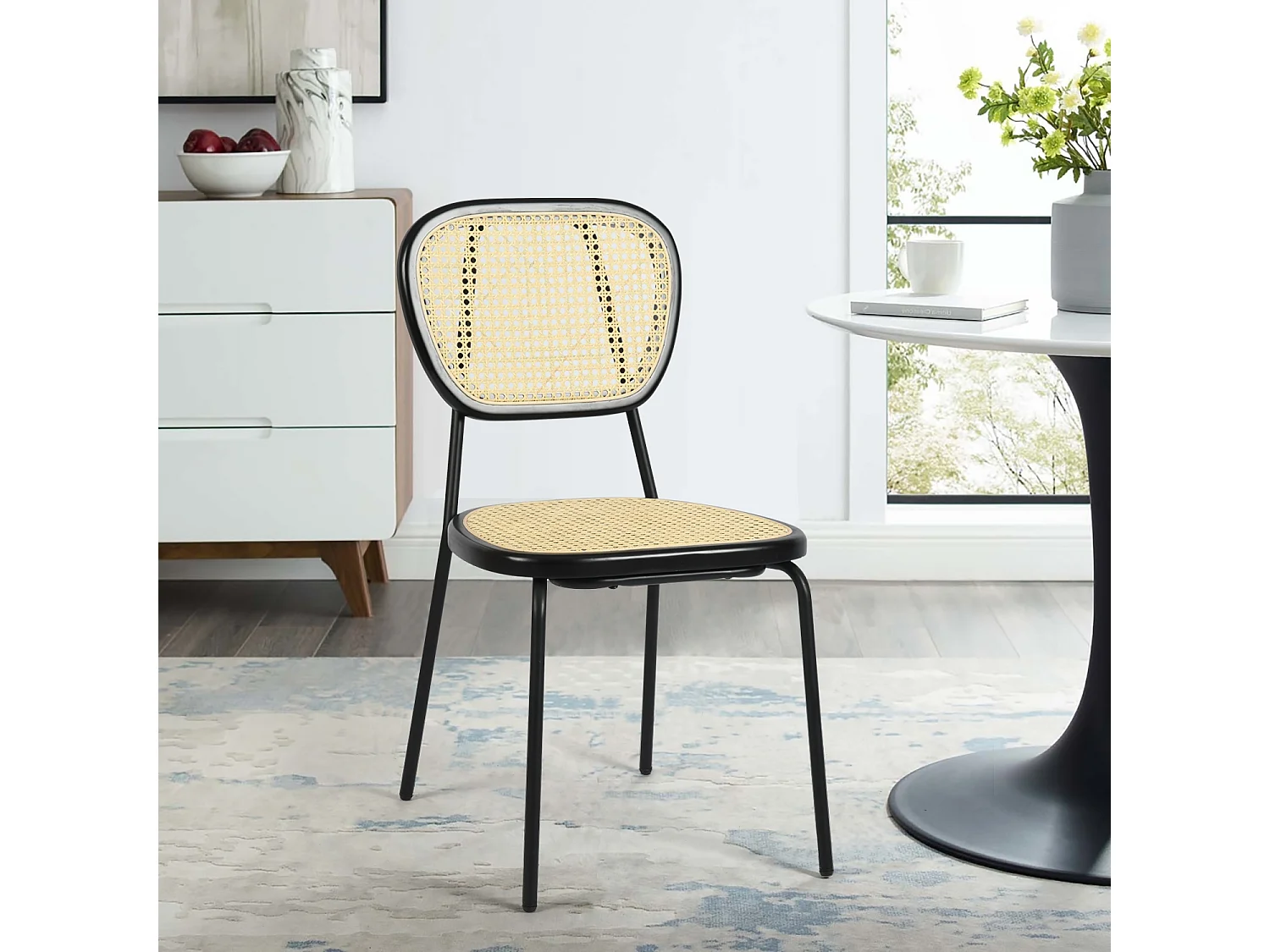 Lot de 2 chaises salle manger en rotin nature et structure métallique noir SMEDLEY