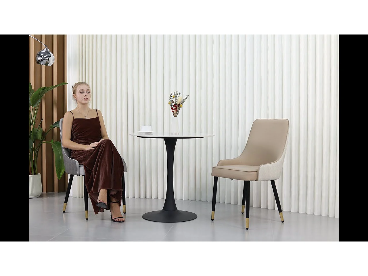 Lot de 2 Chaises Salle à Manger Chaise Beige de Cuisine en Cuir,Capacité de Charge 150kg, 43.5x43.5x90cm