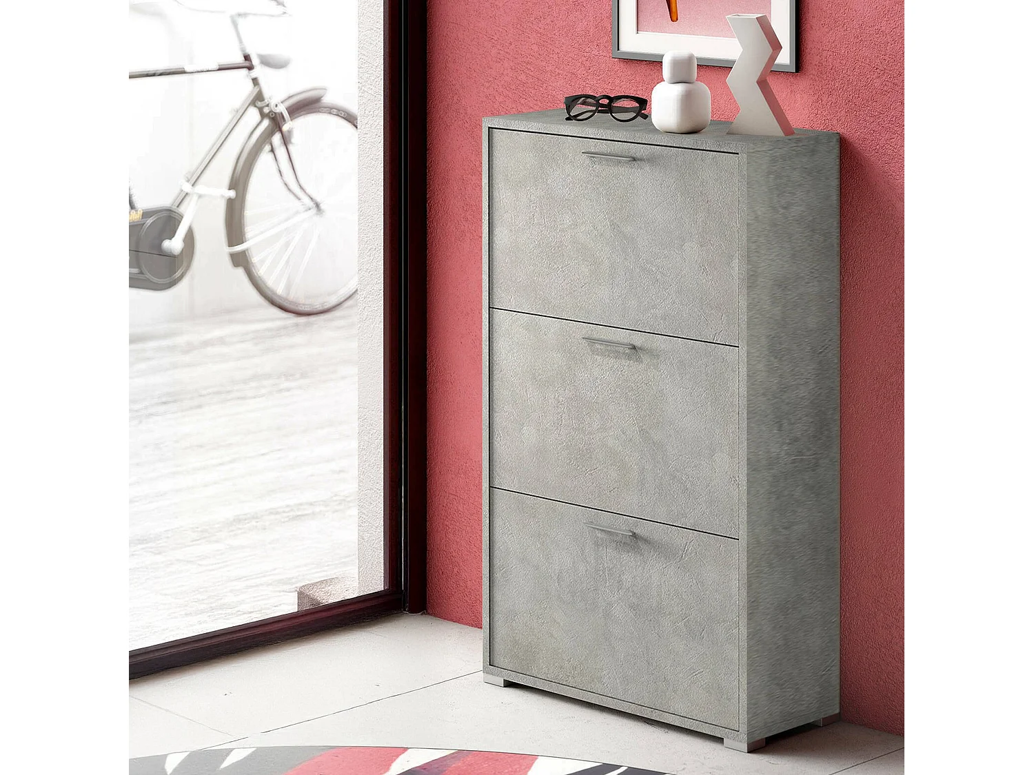 Étagère à chaussures Peonia, Meuble d'entrée polyvalent avec 3 portes pliantes, Meuble à chaussures double profondeur, 100% Made in Italy, 67x28h112 cm, Ciment