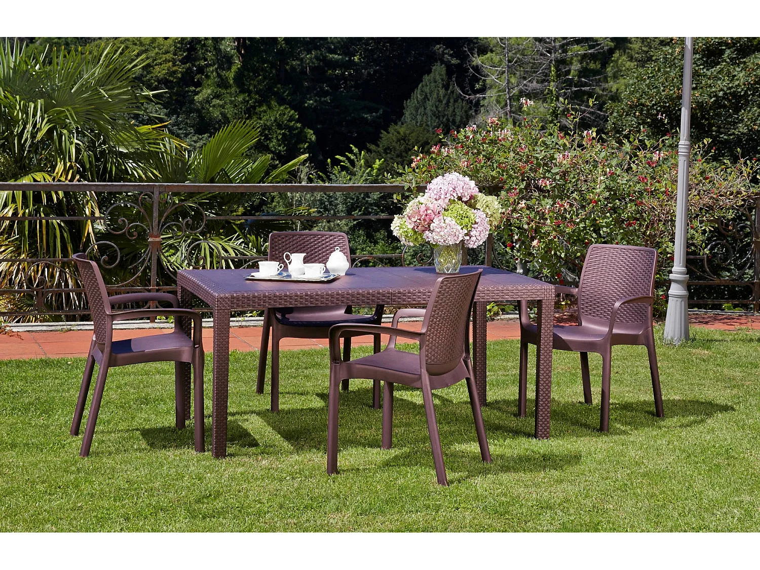 Chaise d'extérieur Torino, Siège de jardin, Chaise pour table à manger, Fauteuil d'extérieur effet rotin, 100% Made in Italy, 54x60h82 cm, Marron