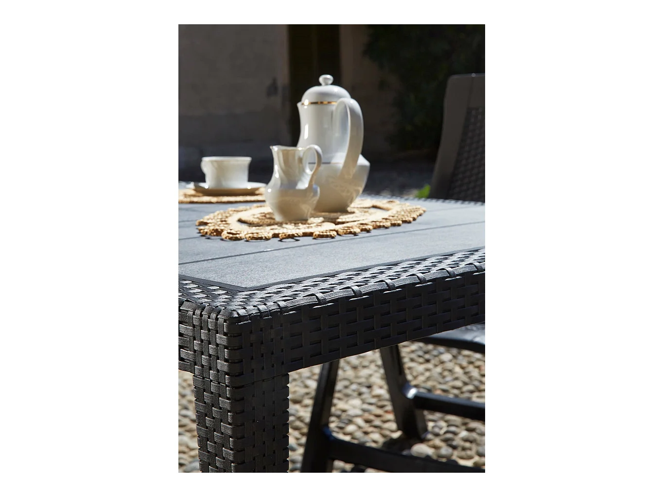 Table d'extérieur Imola, Étagère rectangulaire fixe, Table de jardin polyvalente effet rotin, 100% Made in Italy, 138x78h72 cm, Anthracite