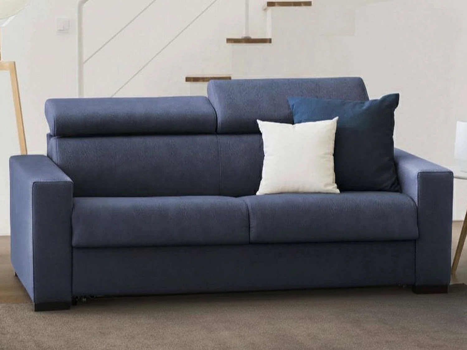 Sofá fixo Leila, ofá de 2 lugare, 100% Fabricado na Itália, Sofá da ala, em tecido acolchoado, com apoio de cabeça ajutávei â€<â€<e braço padrão, 180x95h85 cm, Azul
