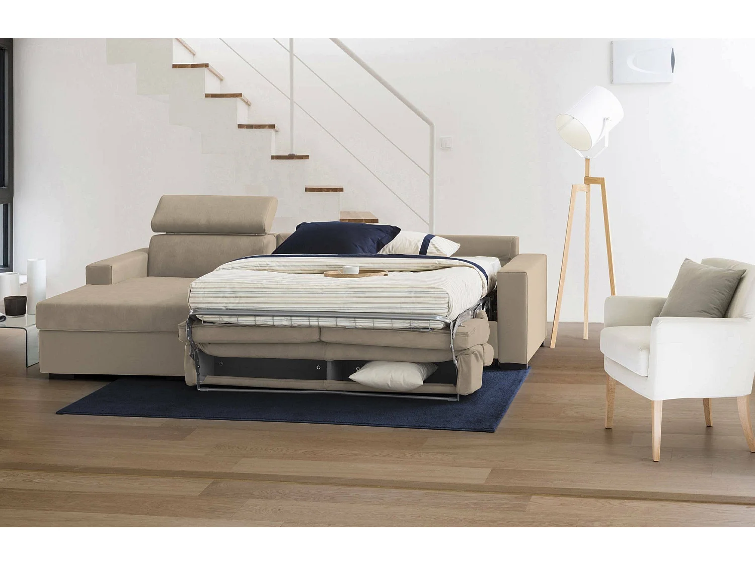 Canapé-lit Aleandra, Canapé d'angle, 100% Made in Italy, Canapé à ouverture pivotante, avec péninsule de rangement gauche, avec accoudoirs fins, 260x95h85 cm, Beige