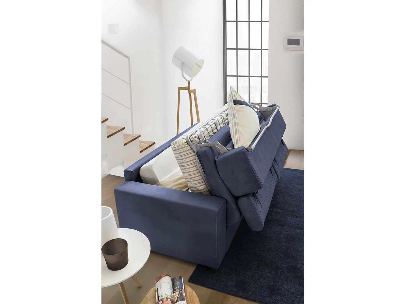 Canapé-lit Alceste, Canapé d'angle, 100% Made in Italy, Canapé à ouverture pivotante, avec péninsule de rangement droite, avec accoudoirs fins, 260x95h85 cm, Bleu